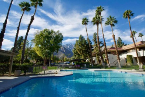 Poolside Palm Springs Getaway